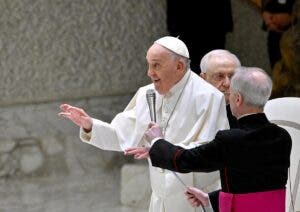 El papa pide el don de la paz en esta Semana Santa