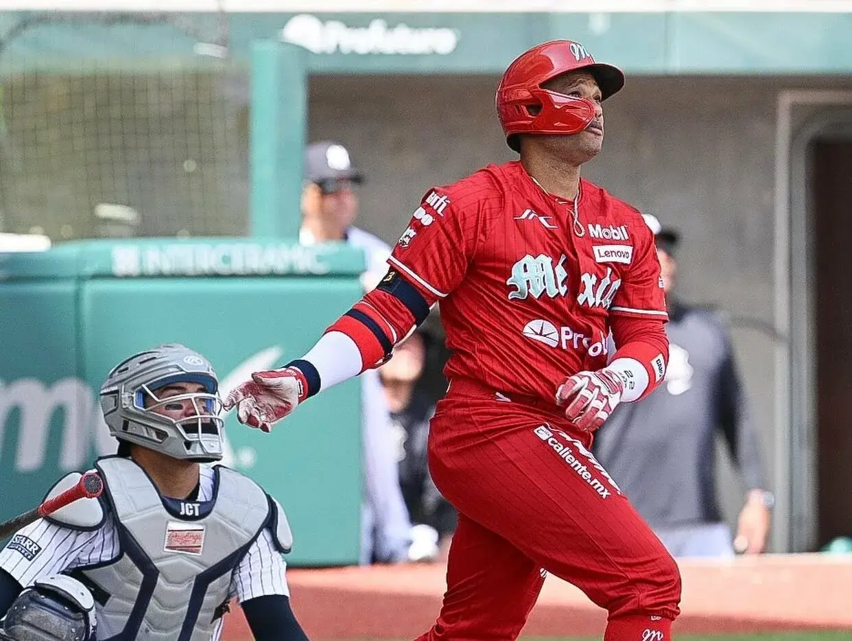 Robinson Canó, cada vez más cerca de coronarse campeón de bateo de la Liga Mexicana