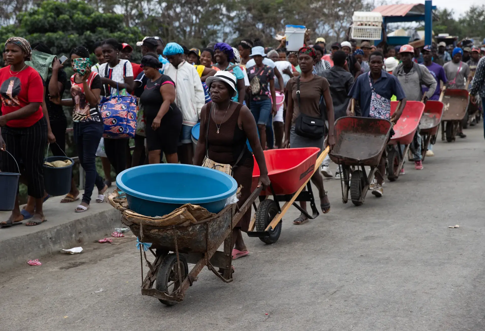 El mercado fronterizo de RD, la solución de los haitianos para abastecerse