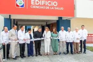 UCNE inaugura edificio facultad ciencias de la salud