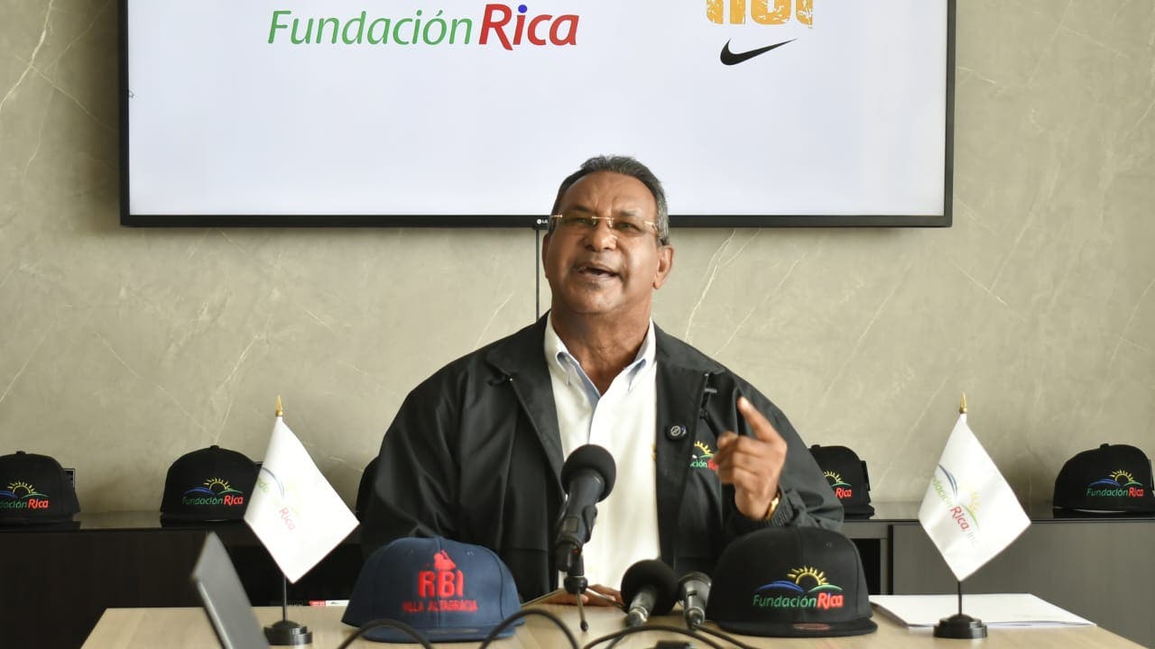 Apertura béisbol Fundación Rica  el 13 de abril dedicado a J. Noboa