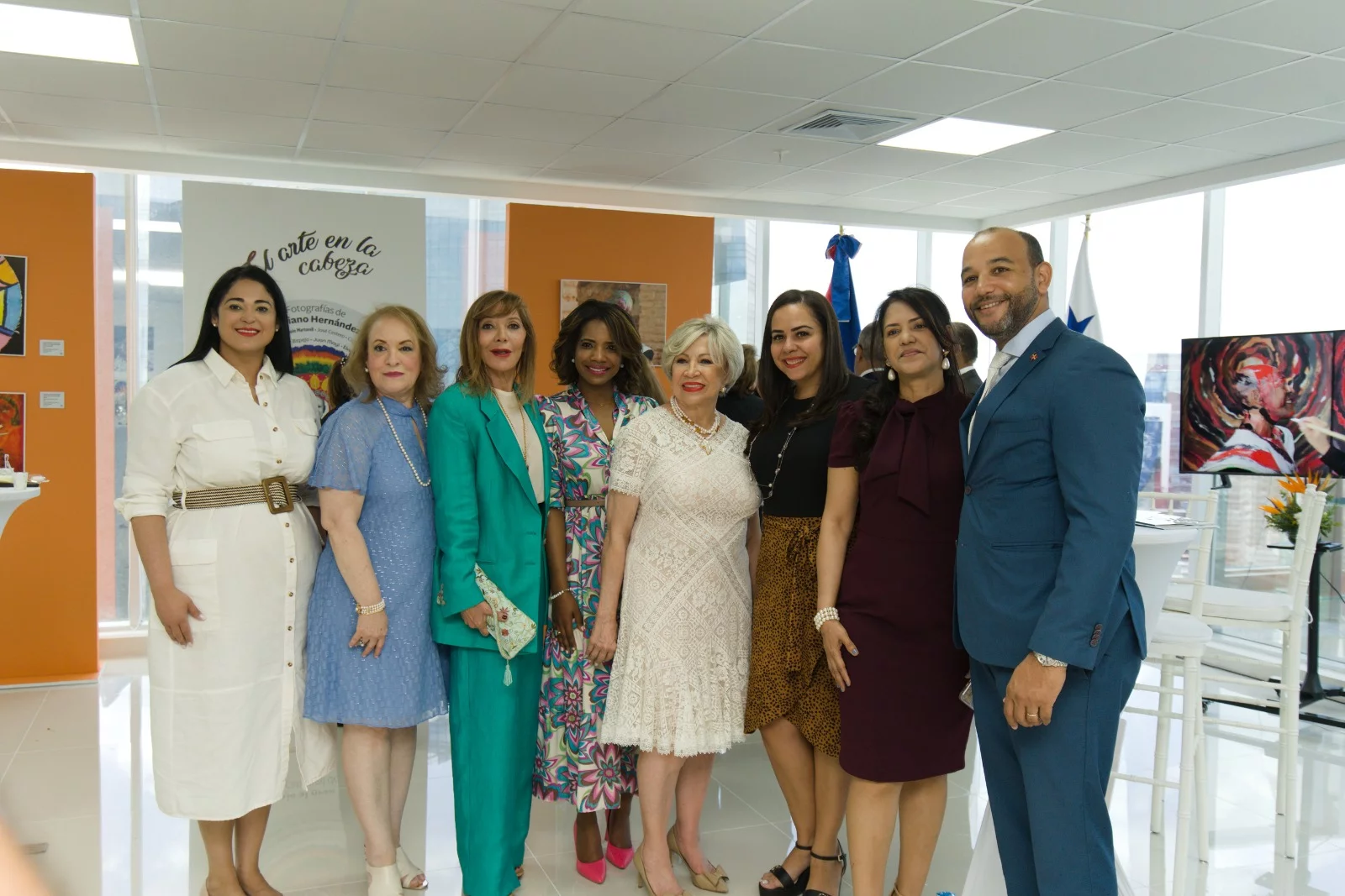 Embajadora de la República Dominicana en Panamá inaugura Salón Cultural Pedro Mir