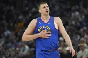 Los 35 puntos de Jokic marcan el ritmo de Denver en victoria sobre Timberwolves