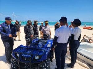 PN supervisa trabajo preventivo policial SS 2024 en las provincias La Altagracia y Samaná