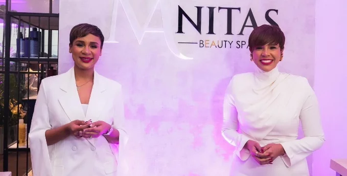 Jenn Henríquez y Estefany Henríquez.