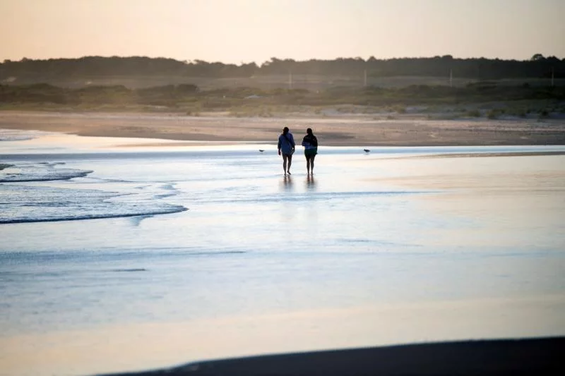 Por qué en Uruguay la Semana Santa se llama Semana de Turismo (y qué dice esto del país más laico de América Latina)