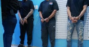 Tres prófugos boricuas apresados en costas RD