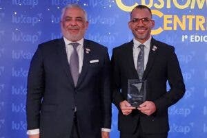 Seguros Reservas recibe premios Customer Centric