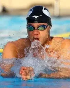 Nadadores 12 países compiten desde hoy en el IX Swim Open