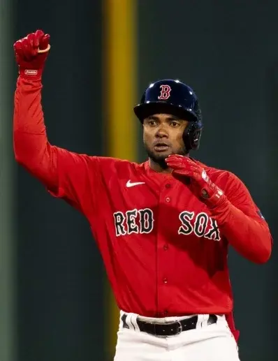 Reyes sale de nómina  Boston; Marte regresa