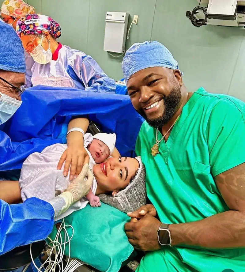 Ya nació Diego el hijo de David Ortiz y Yeribel Martínez