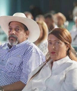 Tres entidades capacitan a los alcaldes electos