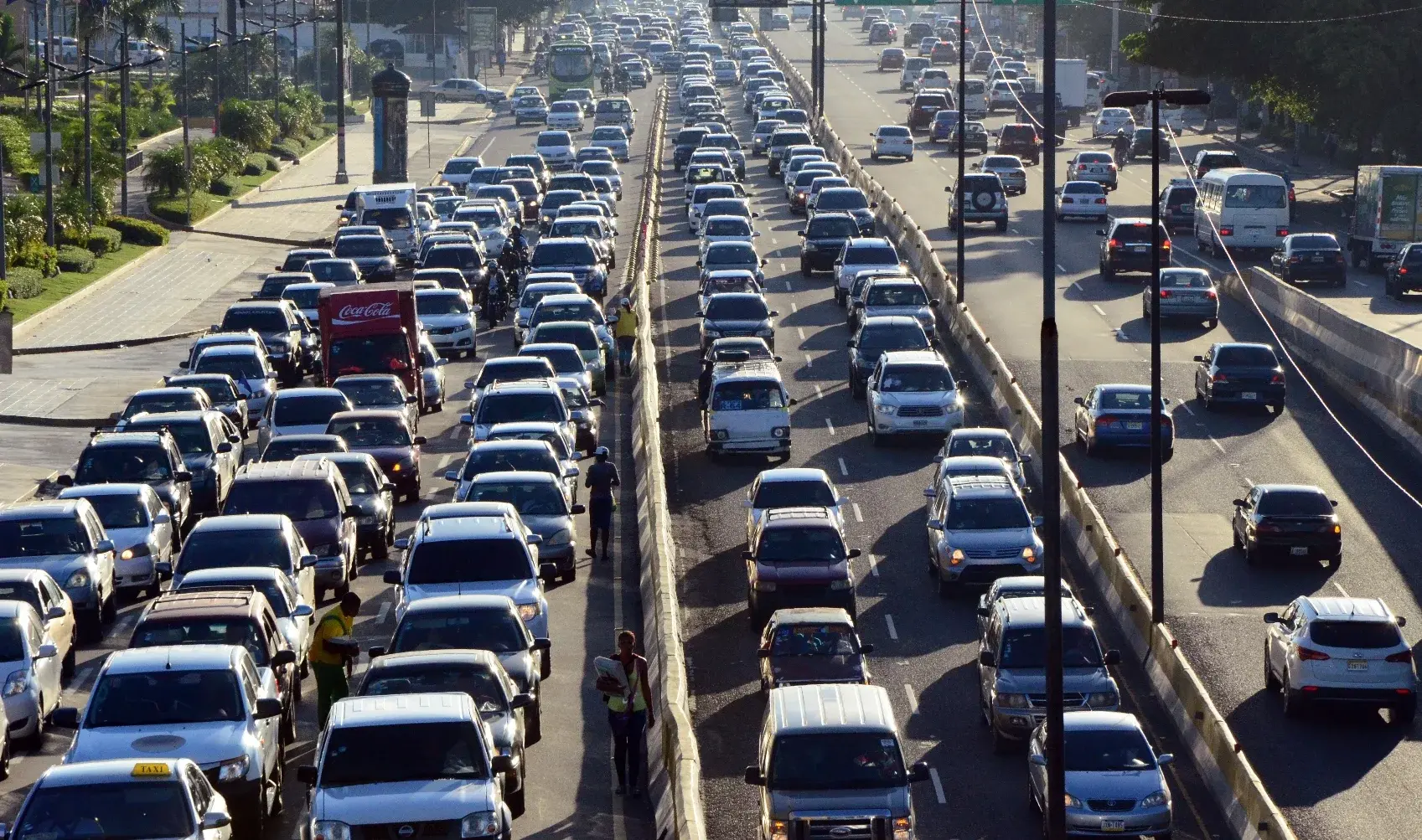 Ciento 58 ayuntamientos y 235 distritos municipales inauguran hoy autoridades en todo el país