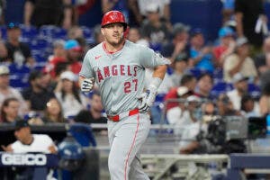 Mike Trout pega jonrón de 473 pies para Angelinos ante Marlins