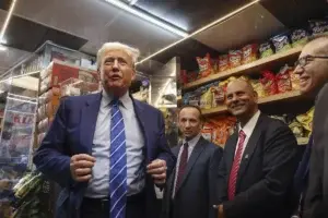 Trump se reúne con bodegueros dominicanos de Nueva York