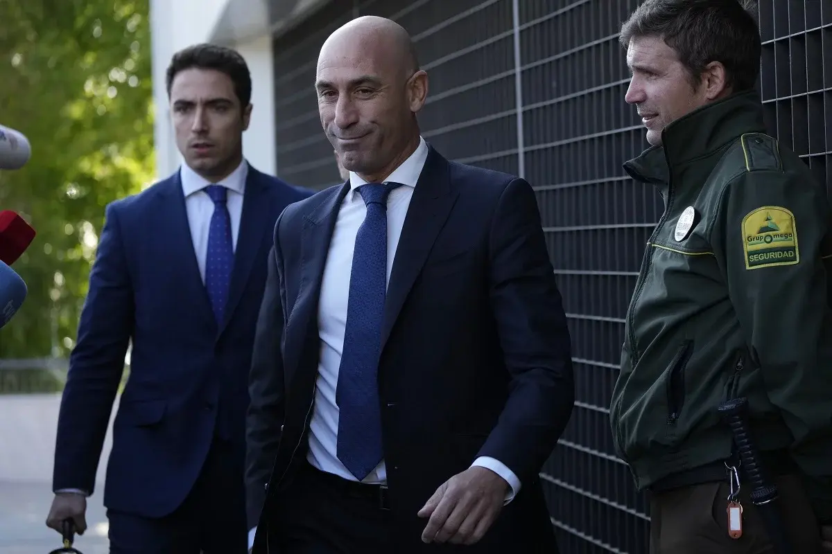 Luis Rubiales niega irregularidades en el contrato de la Supercopa: “Se salvó el fútbol»