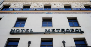 La increíble historia del Hotel Metropol y los ilustres huéspedes que alojó