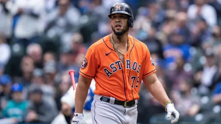 ¡Qué tablazo! Astros bajan a José Abreu