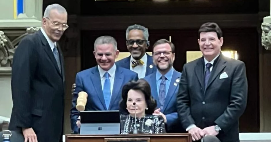 Reconocimiento al  doctor  Julio Brache Arzeno del Grupo Rica.