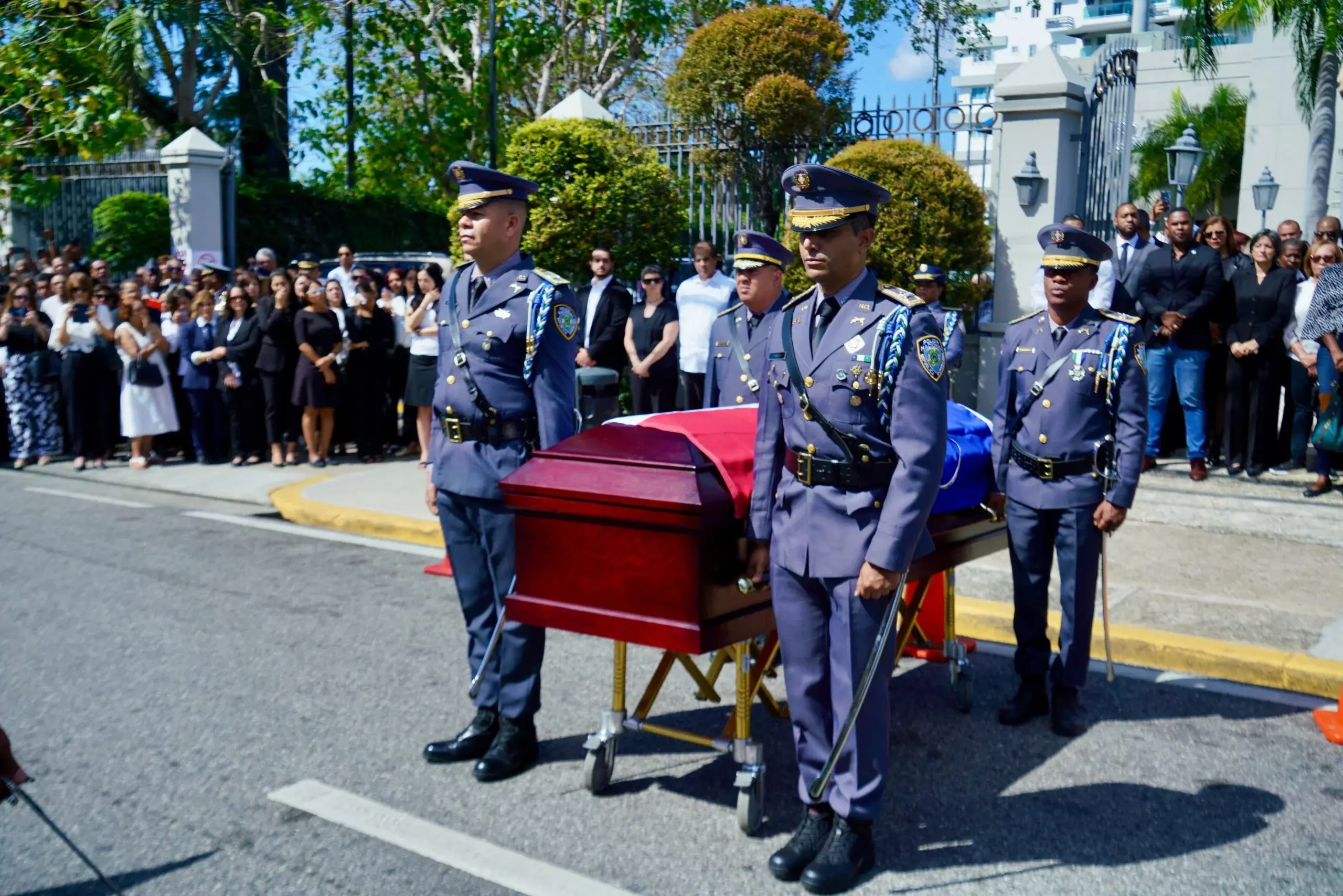 Con honores  dan el último adiós  a Franklin Almeyda Rancier