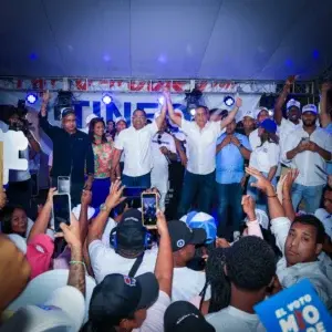 PRM juramenta comandos de campaña en Monte Plata