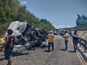 Siete vehículos implicados en accidente en La Romana que dejó varios heridos