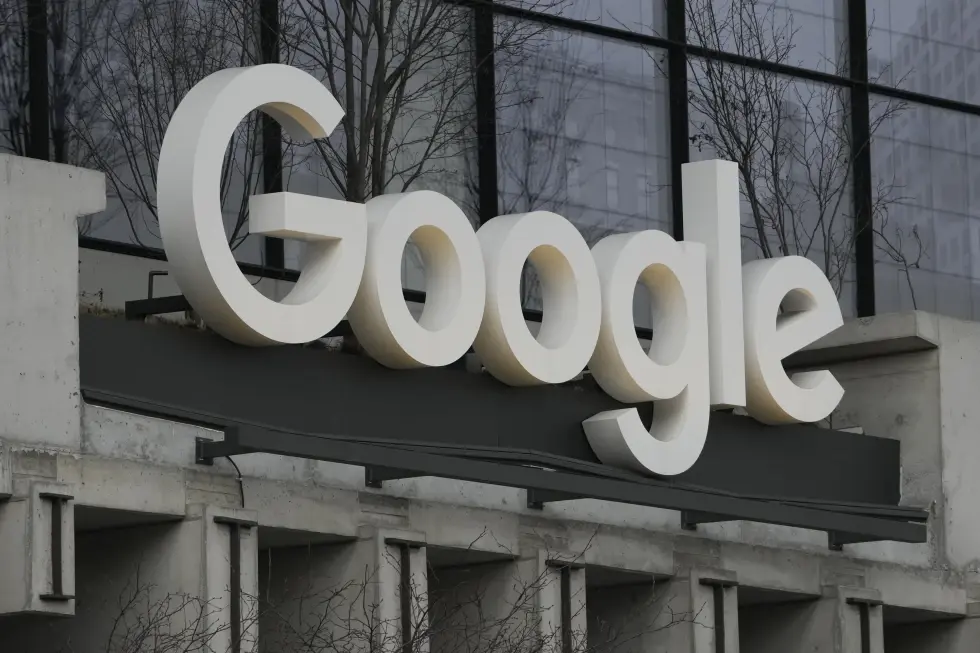 Google entrega 120.000 becas en inteligencia artificial y habilidades digitales