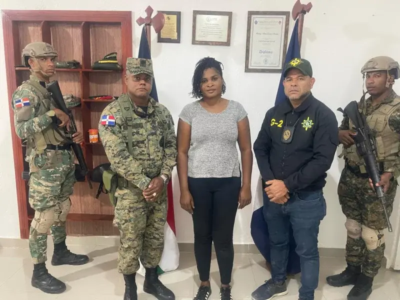 Ejército captura «peligrosa fugitiva haitiana en la frontera»