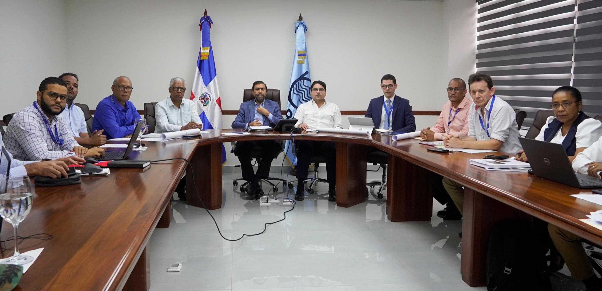 INDRHI presenta a entidad financiera anteproyecto presa Don Miguel; afirma obra es prioridad para el gobierno