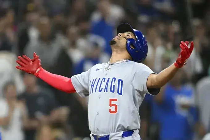 Grand slam de Morel lleva a los Cachorros a una victoria sobre Padres