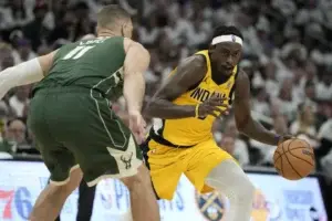 Siakam lidera la resurgida ofensiva de los Pacers para igualar serie con los Bucks