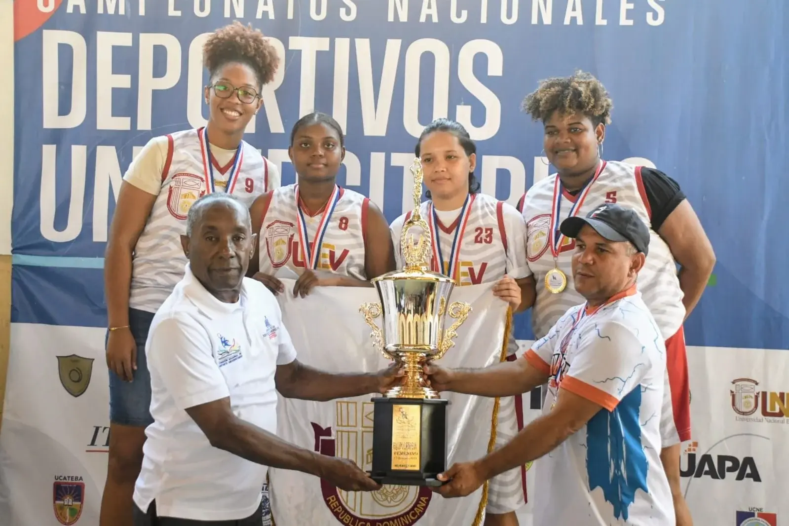 La Unev lidera Juegos Universitarios luego de ganar oro en voleibol masculino y baloncesto femenino 3×3