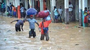 Lluvias dejan 13 muertos y más de dos mil casas inundadas en el norte de Haití