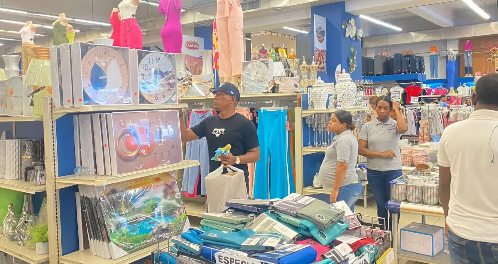 El Día de las Madres dinamiza el comercio en el Gran Santo Domingo