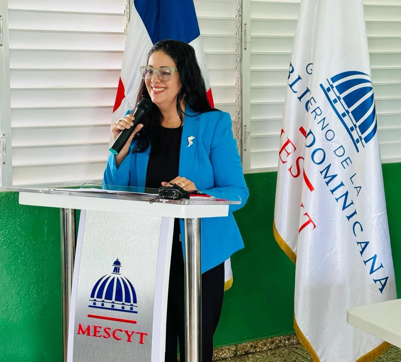 MESCyT inaugura Centro de Inglés de Inmersión en la comunidad de Guanuma, La Victoria