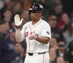 Devers empata el récord de Boston con Hr. en 5 juegos