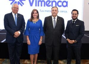 Banco Vimenca reúne clientes para conocer perspectivas económicas