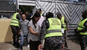 Policía Electoral  con rol de resguardar comicios