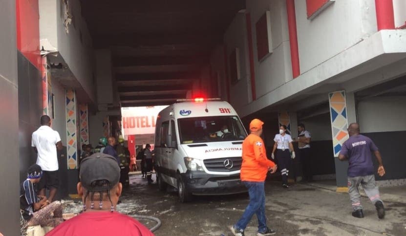 Fuego en motel deja cuatro huéspedes muertos