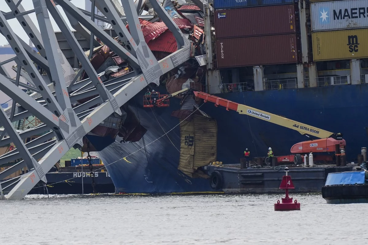 Hallan cuerpo de quinta víctima de colapso de puente en Baltimore