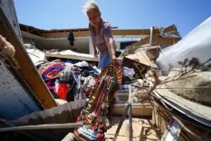 Aumentan a 11 los muertos por tormentas en Texas, Oklahoma y Arkansas