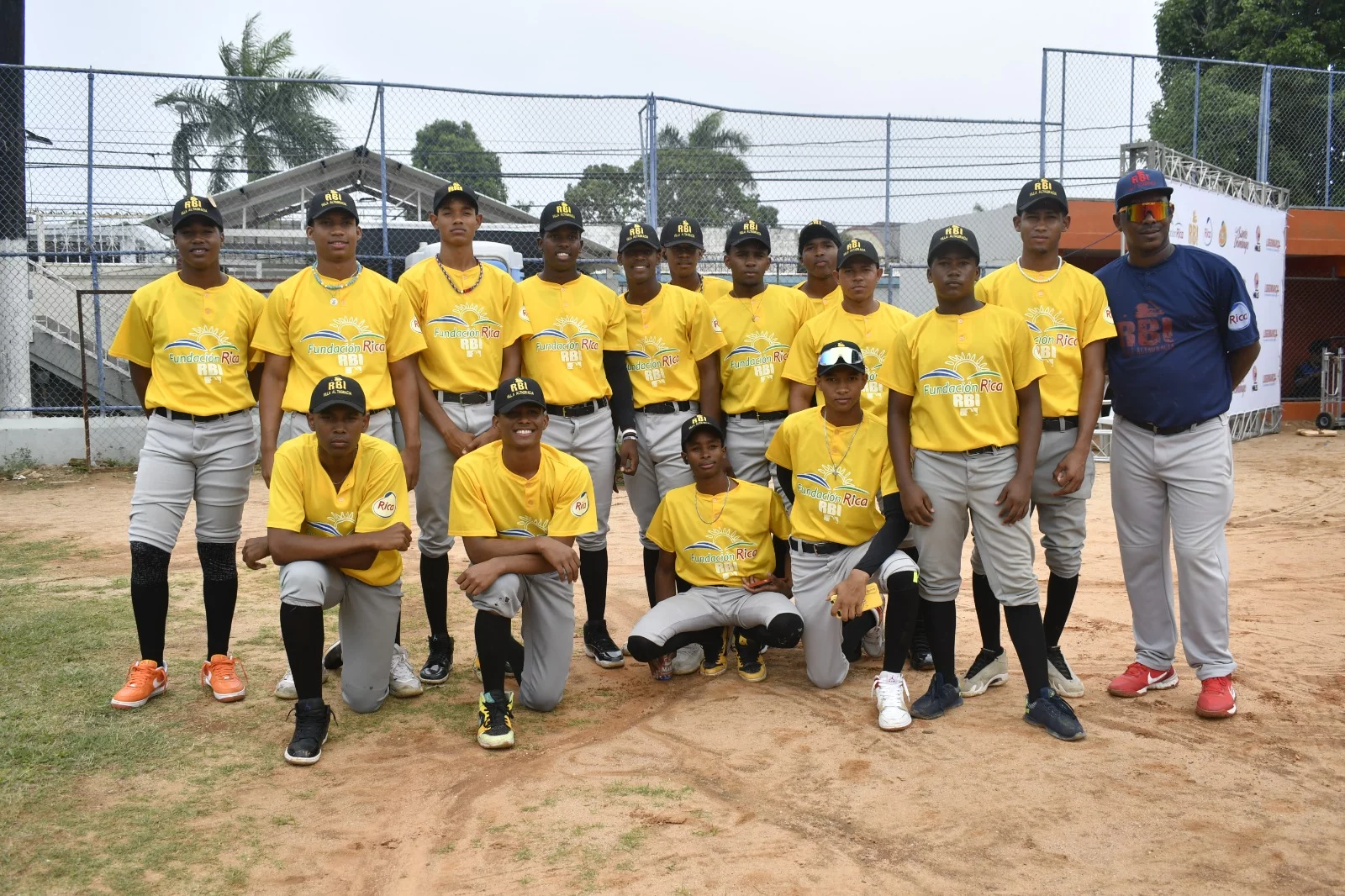 Juego sin hit combinado en béisbol Fundación Rica