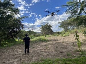 La siembra de semillas de un dron apunta a revolucionar la reforestación en Ecuador