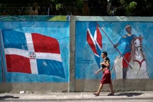 República Dominicana vota en unas elecciones marcadas por la crisis de Haití y roces de migración