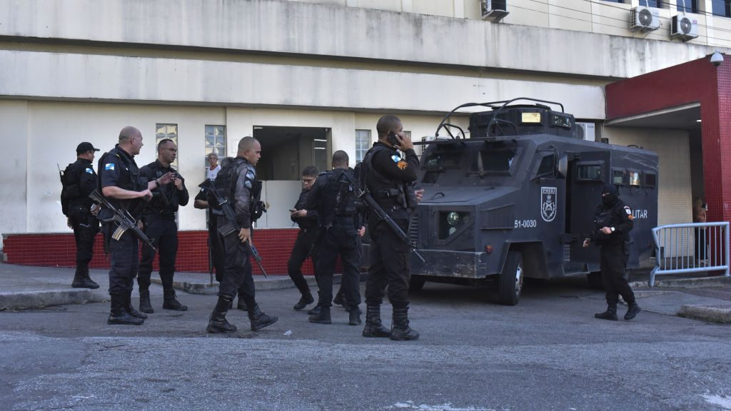 Cuatro muertos en una persecución policial de más de 20 kilómetros por las calles de Río Río de Janeiro