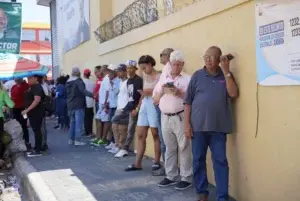 Votación ha transcurrido con retrasos en Santo Domingo Oeste