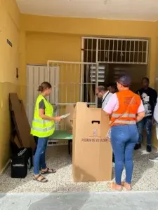 Votaciones en Santo Domingo Norte transcurren con normalidad