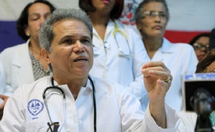 Médicos de la red Covid reciben nivelación salarial por RD$65 mil