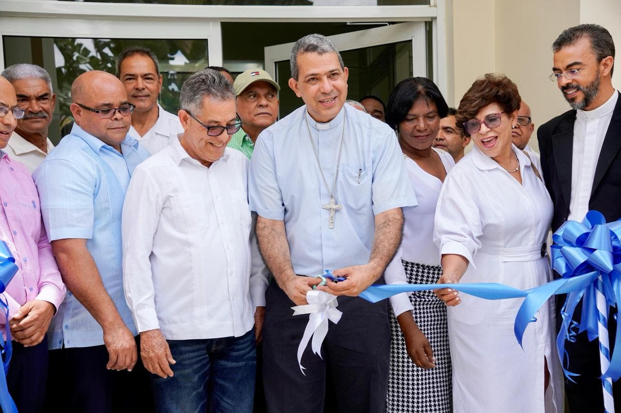 DGDC inaugura funeraria comunitaria en Las Uvas, de La Vega