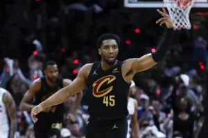 Cavaliers vencen al Magic y colocan serie 3-2